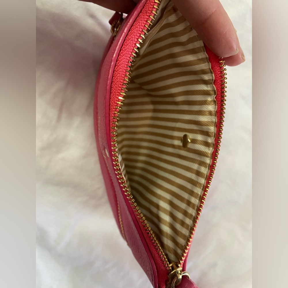 Kate Spade bright pink magenta leather wristlet - Picture 4 of 5